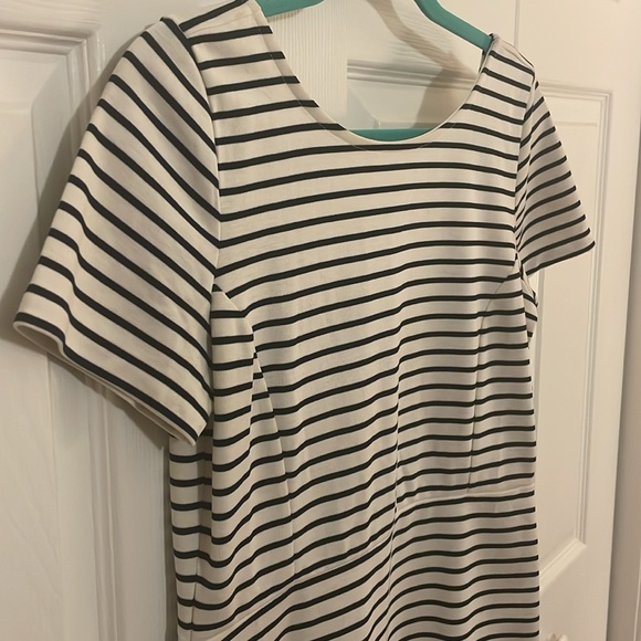 Banana Republic Striped Bodycon Dress - Picture 5 of 9